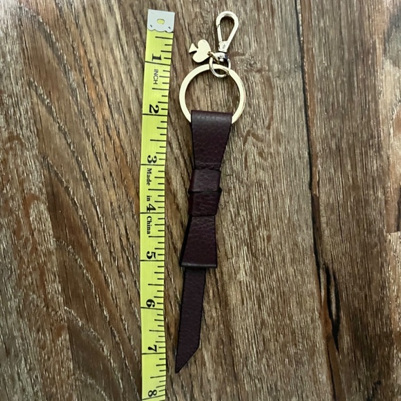 Kate spade Bow Keychain - Picture 7 of 7